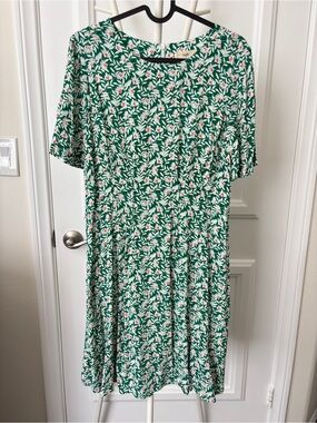 3for30 Green Floral Short-Sleeve Women's Dress Small